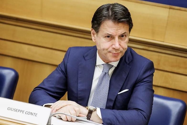 Conte, Calenda e il perimetro del camposanto del centrosinistra