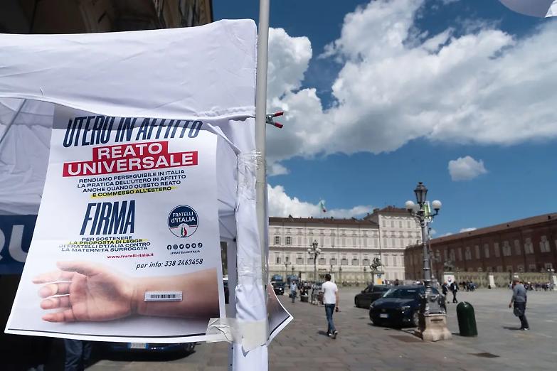 Maternit&agrave; surrogata come reato universale, s&igrave; della Commissione. Magi: &ldquo;Legge da Stato di polizia&rdquo;