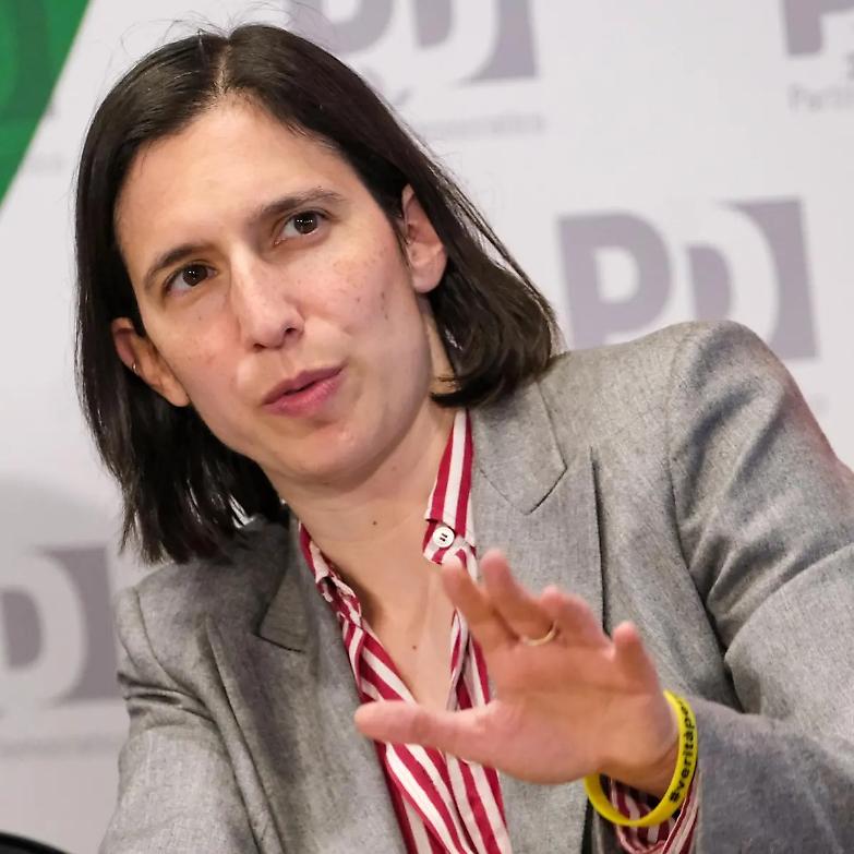 &laquo;Siamo qui per restare&raquo;. Schlein rilancia e dice no ai fondi Ue per le armi