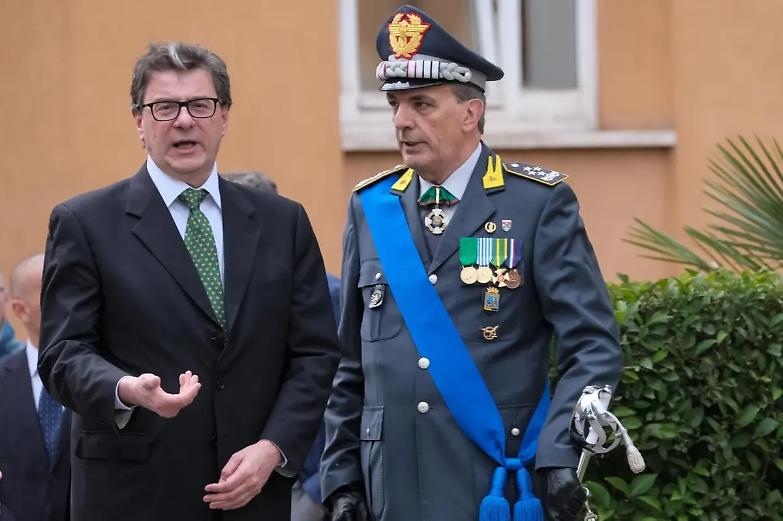 Il governo si affida all&rsquo;abilit&agrave; di Giorgetti per uscire indenne dal labirinto del Mes