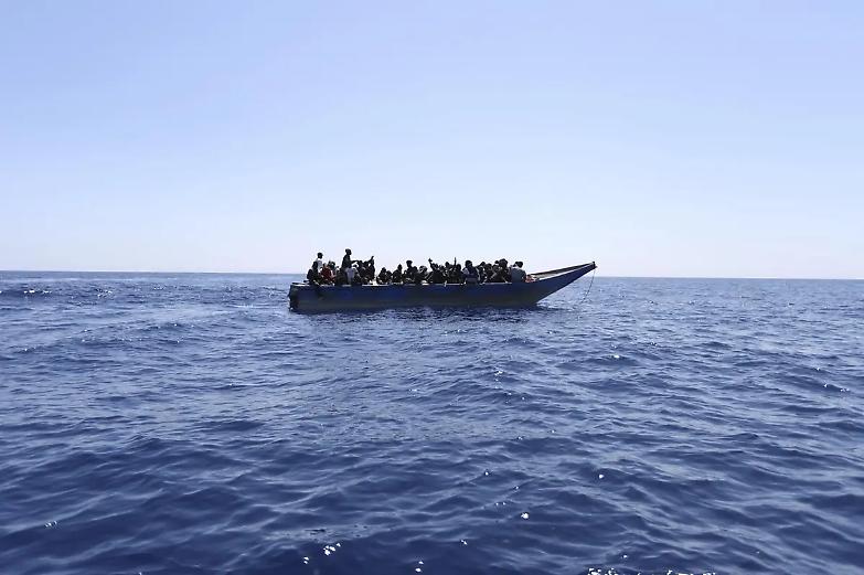 Abusi nel respingimento collettivo: il dramma dei 500 migranti verso la Libia