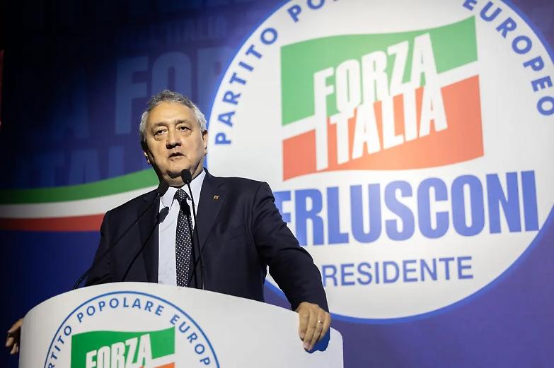 &laquo;All&rsquo;Ue serve una nuova maggioranza tra Ppe, conservatori e liberali&raquo;