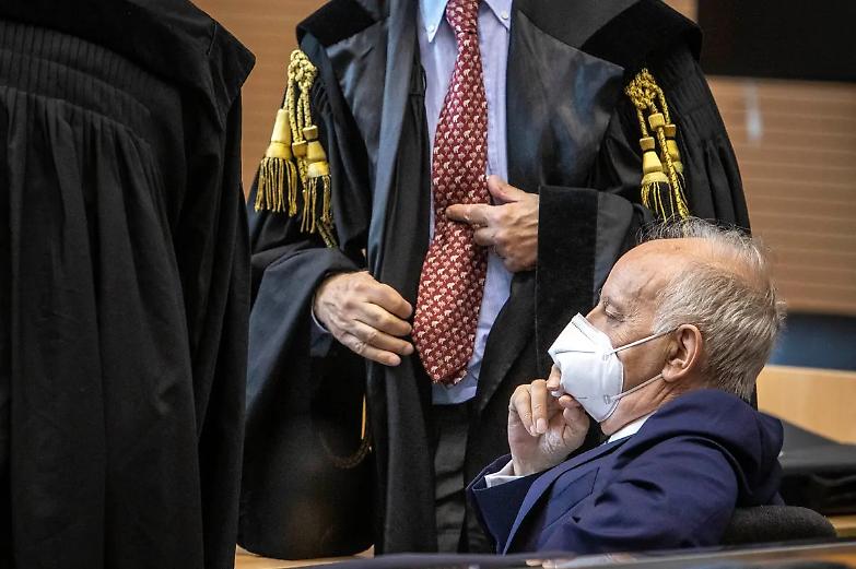 &laquo;Davigo si erge a paladino della legalit&agrave;, ma fu lui a violarla...&raquo;