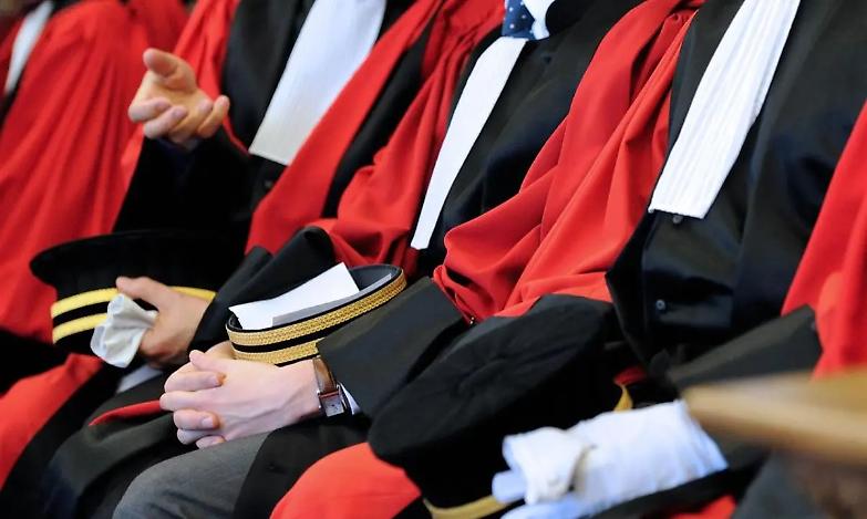 Toghe in tilt sui fondi alla loro Scuola, che per&ograve; ha 50 milioni di &ldquo;tesoretto&rdquo;...