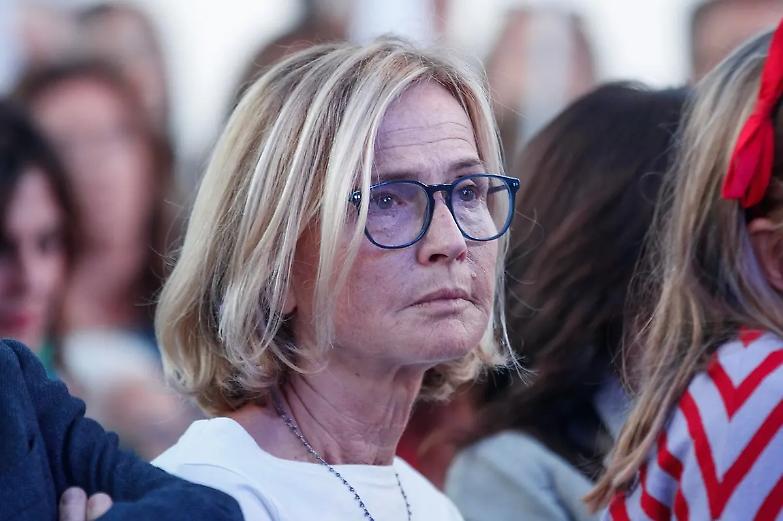 Comencini: &laquo;Sgarbi ha offeso le donne, non presento mio libro al Maxxi&raquo;