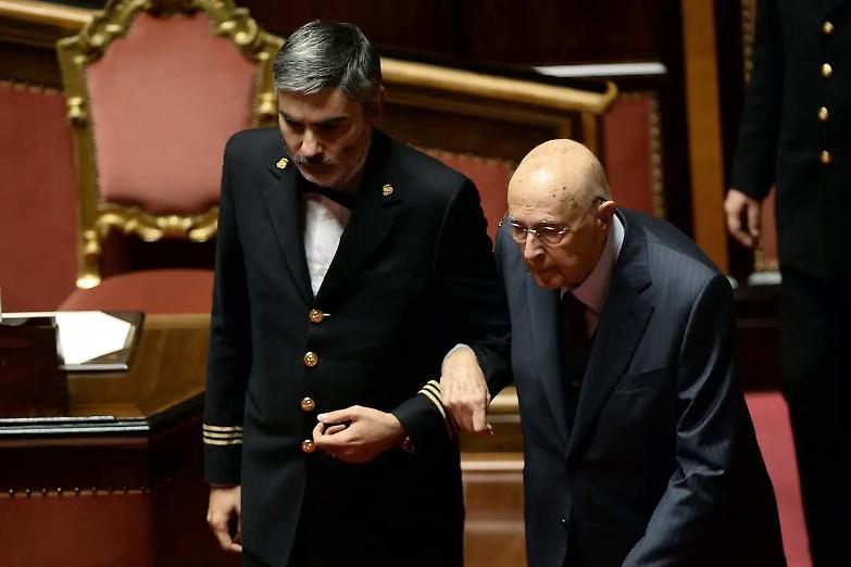 Quel silenzio di Napolitano per l&rsquo;indomita incultura che ci accompagna