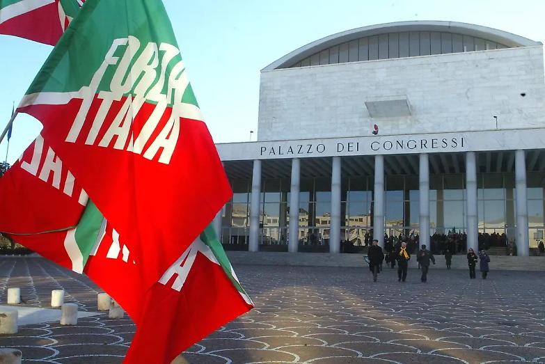 Ecco il manifesto politico di Forza Italia del &ldquo;dopo Silvio&rdquo;. Parla Tajani