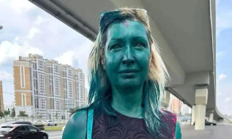 Russia, avvocatessa aggredita a Mosca con la vernice: due arresti