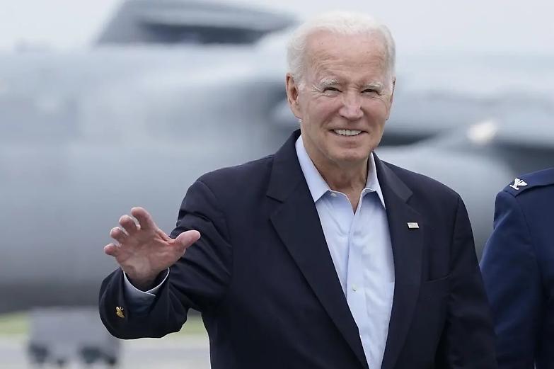 Biden: &laquo;No all&rsquo;Ucraina ora nella Nato, saremmo in guerra con la Russia&raquo;