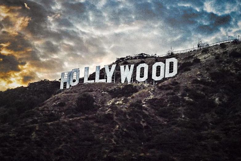 Hollywood, la rabbia e lo sciopero: &laquo;L&rsquo;intelligenza artificiale ci travolger&agrave;&raquo;