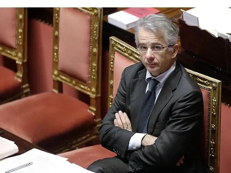 La Consulta d&agrave; ragione al Csm: &laquo;Ferri ascoltato casualmente&raquo;
