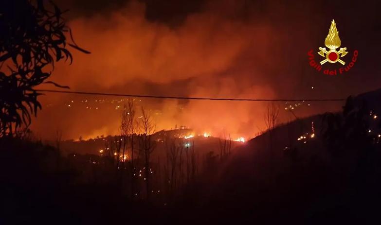 La Sicilia nella morsa del fuoco: tre vittime a Palermo