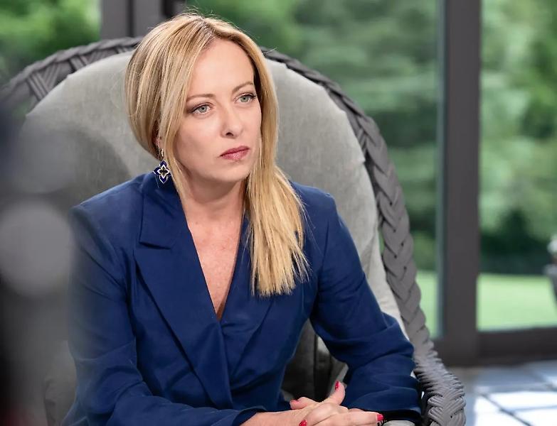 La sterzata &ldquo;sociale&rdquo; di Giorgia dopo la gaffe sul reddito di cittadinanza