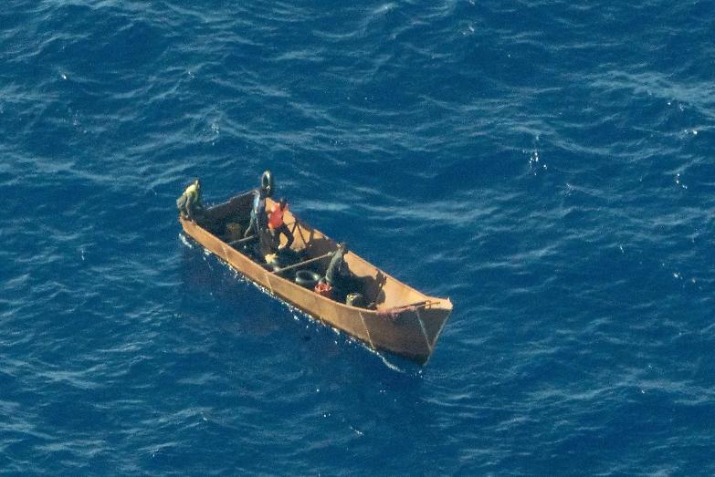 Naufragio al largo di Lampedusa, 41 morti, tra cui 3 bambini, e soltanto 4 sopravvissuti