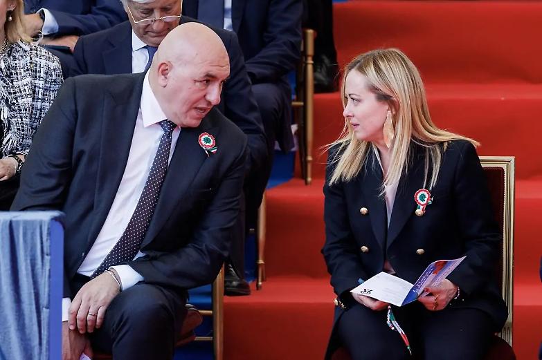 Caso Vannacci, Alemanno: &laquo;Meloni sa che Crosetto ha sbagliato, ma &egrave; suo amico&raquo;