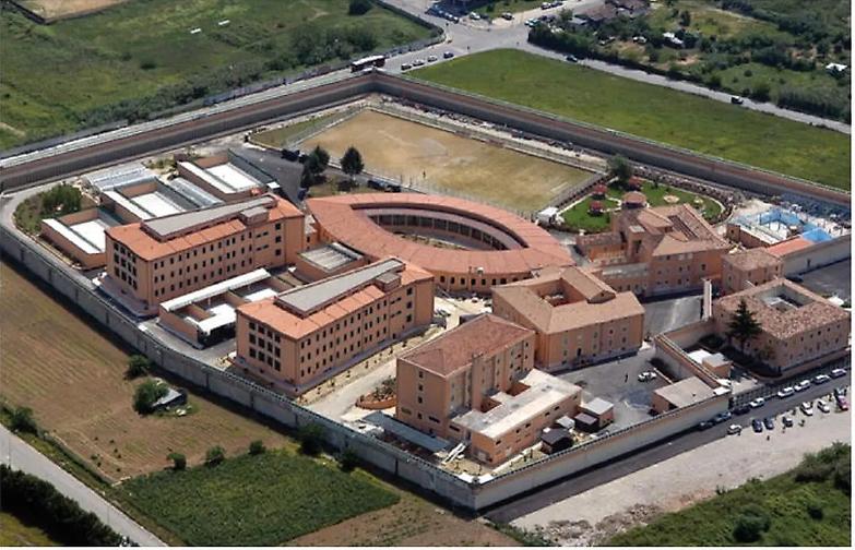 Cosenza, gli avvocati denunciano le criticit&agrave;: qui manca pure l&rsquo;aria