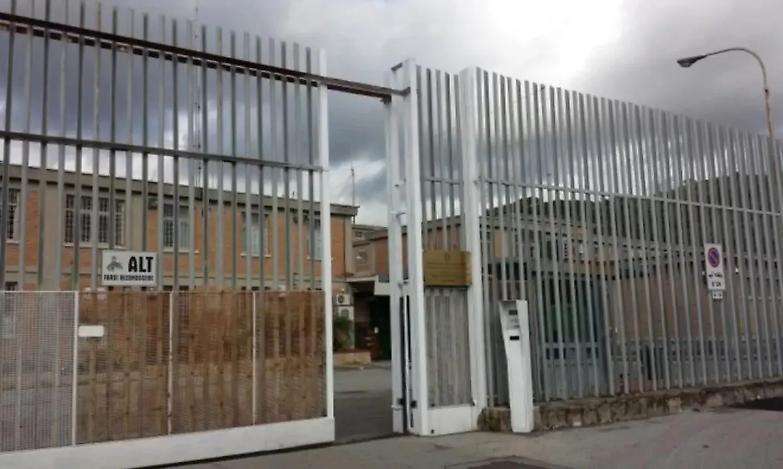 Il Sappe: &laquo;A Salerno i detenuti hanno incendiato la sala giudici e avvocati&raquo;