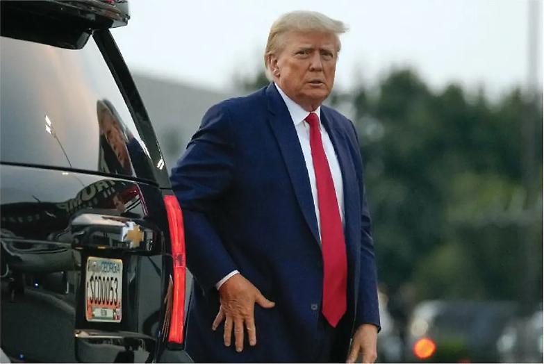 Giustizia a orologeria per Trump? Alla sbarra durante le primarie