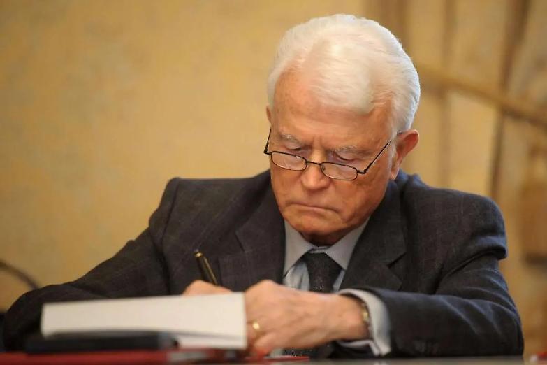 Separare le carriere ha un fine: la terziet&agrave; del giudice. &Egrave; Caselli a non volerlo vedere