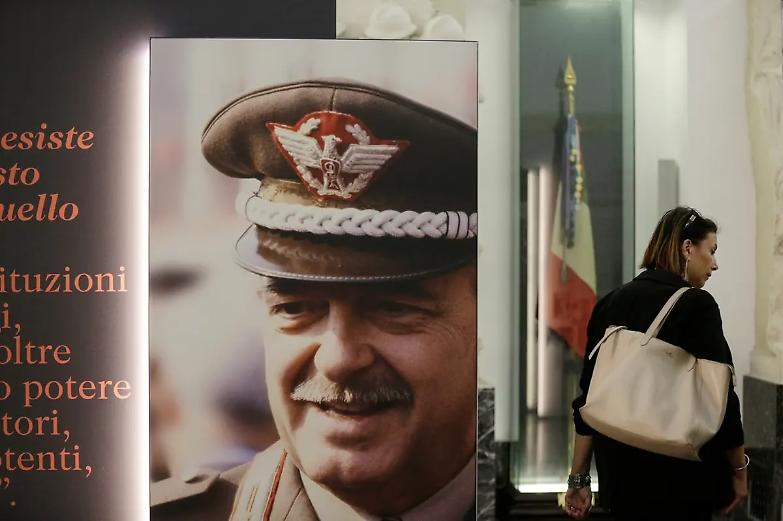 Dalla Chiesa, Mattarella: &laquo;La lotta alla mafia impegni tutta l&rsquo;Italia&raquo;