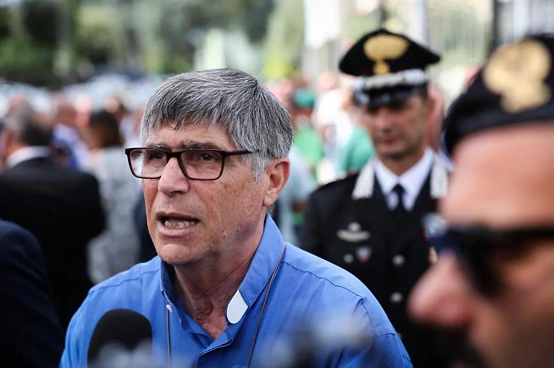 Caivano, parla don Patriciello: &laquo;Notte da incubi, spari al Parco verde&raquo;