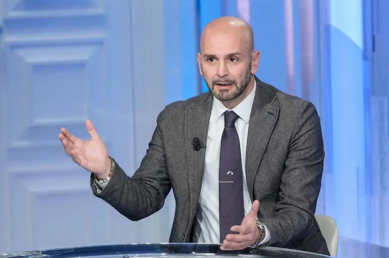 Procaccini: &laquo;In Ue maggioranze variabili, Gentiloni non lavori per il Pd&raquo;
