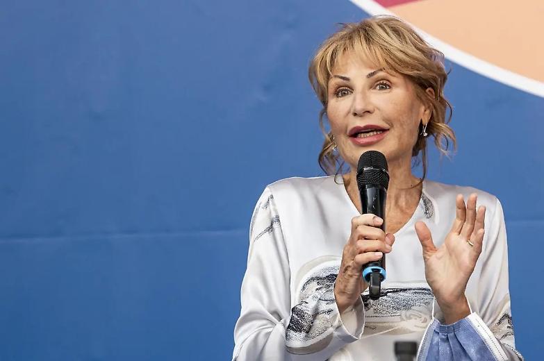 Per Lilli Gruber Rai &ldquo;irriformabile&rdquo;. Ma non siamo mica in Unione sovietica