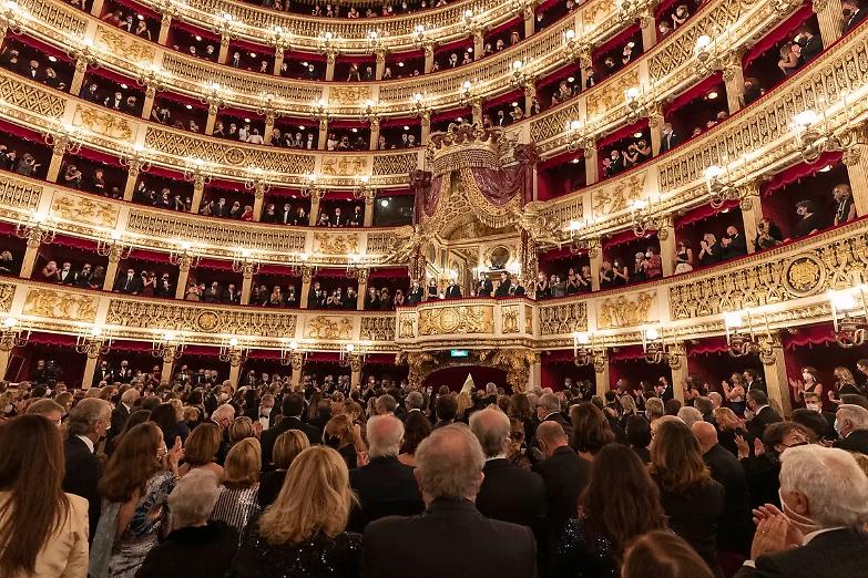 Napoli, il tribunale ordina il reintegro di Lissner al Teatro San Carlo