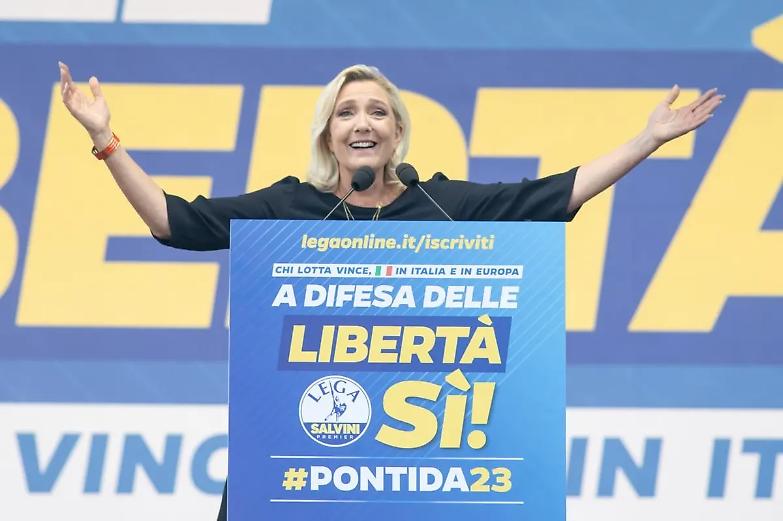 Le Pen a Pontida: &ldquo;L&rsquo;Ue ha bisogno della Lega&rdquo;