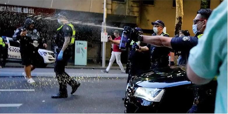 L&rsquo;orrore di Stato in Australia: carcere per i bambini di dieci anni