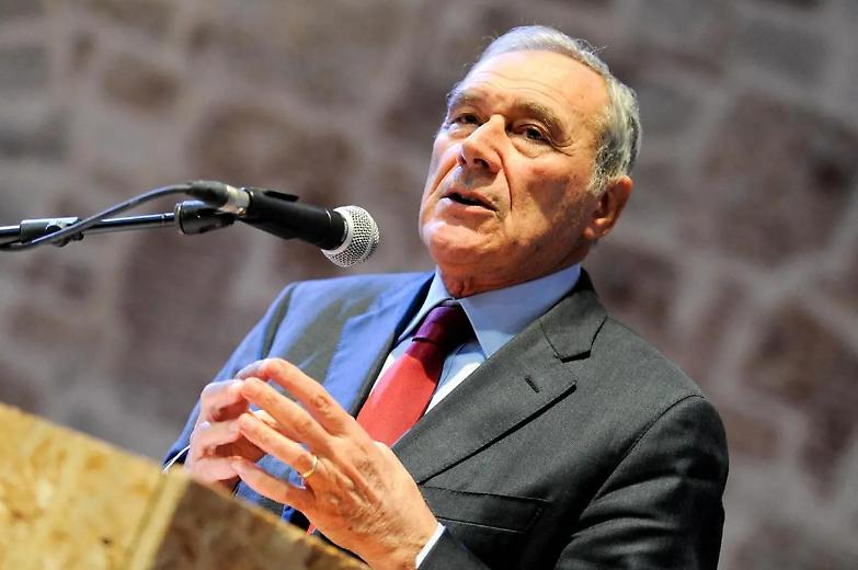 Piero Grasso: &laquo;Cosa Nostra non finisce con il decesso di Messina Denaro&raquo;