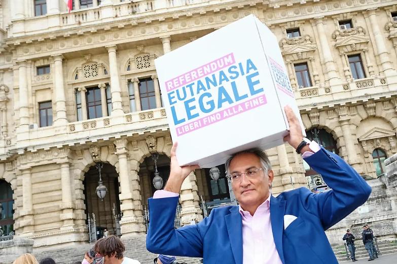 Quando Napolitano cap&igrave; il dramma di Welby. Ma il mondo della politica si volt&ograve; dall&rsquo;altra parte...