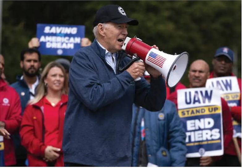 Negli Usa torna la classe operaia il comizio di Biden tra le tute blu