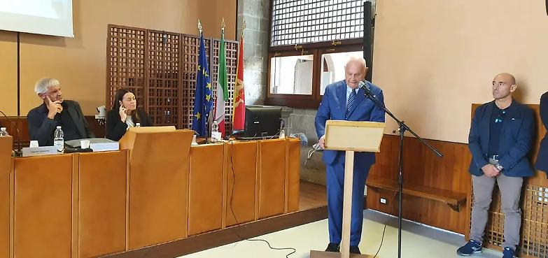 Il Guardasigilli Carlo Nordio al Congresso di AreaDg: &laquo;Le intercettazioni su mafia e terrorismo non si toccano&raquo;. Ma Conte lo punzecchia