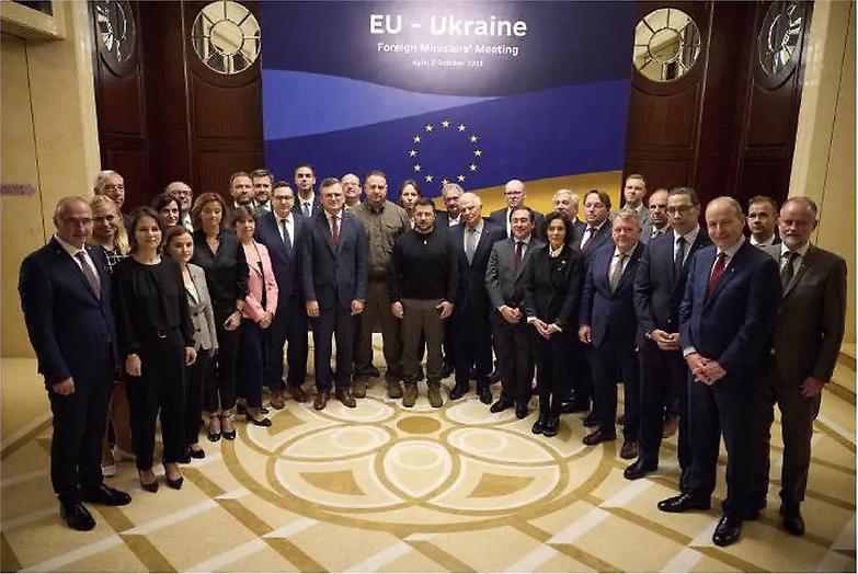 La tentazione dell&rsquo;Occidente: chiudere i rubinetti all&rsquo;Ucraina