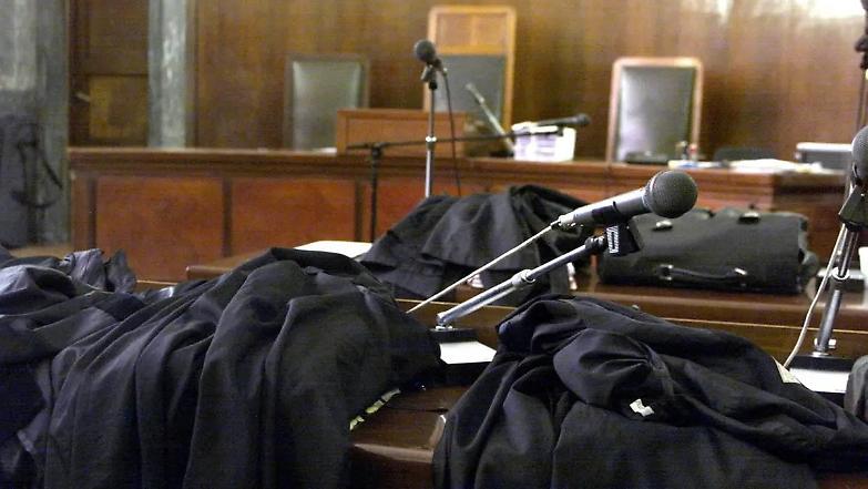 &laquo;Questo &egrave; pap&agrave; che picchia mamma&raquo;. E il padre conferm&ograve; tutto in Tribunale