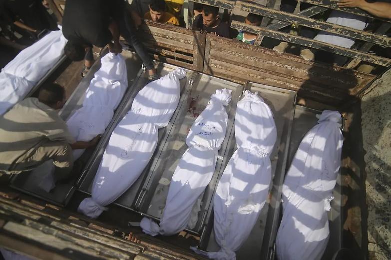 Guerra con Hamas, l&rsquo;esercito di Israele annuncia: &laquo;Colpiti nella notte 750 obiettivi militari&raquo;