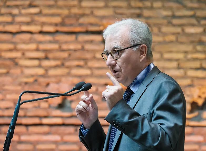 Mantovano striglia le toghe: &laquo;Non tocca a voi fare le leggi&raquo;