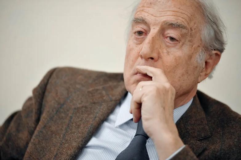 Pecorella: &laquo;La solita prescrizione! Ora basta con l&rsquo;etera riforma...&raquo;