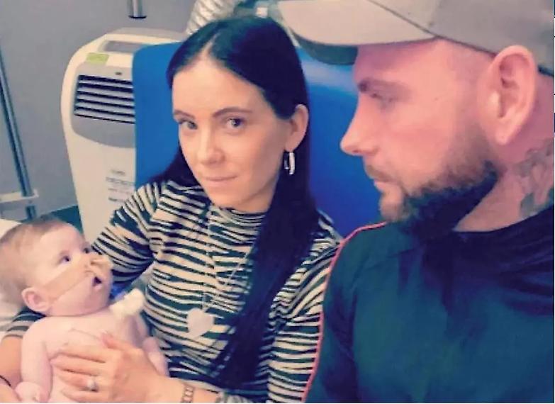 &laquo;Tutto rinviato&raquo;. Oggi la Corte decide il destino di Indi Gregory