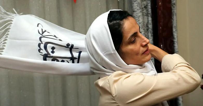 &laquo;I nostri capelli liberi al vento hanno minato la virilit&agrave; degli ayatollah&raquo;