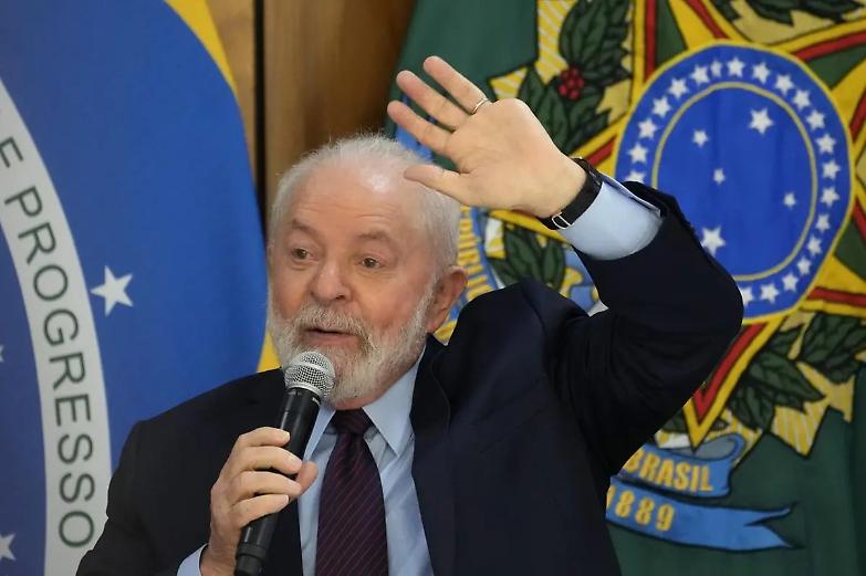 Lula: &laquo;Israele uccide civili innocenti come Hamas&raquo;