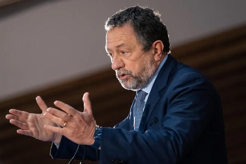 Caiazza &ldquo;difende&rdquo; Pittelli: &laquo;Condannato per un reato gi&agrave; escluso da Cassazione e Riesame&raquo;