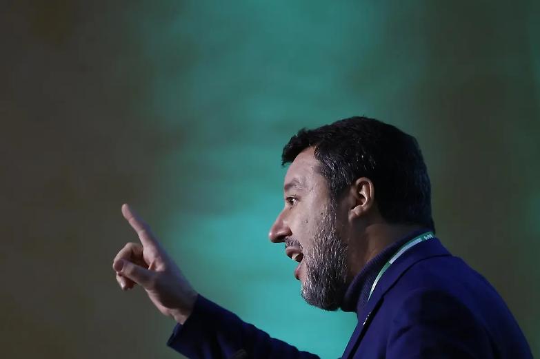 Botte tra Lega e Forza Italia sul futuro dell&rsquo;Ue. E in ballo c&rsquo;&egrave; anche il governo Meloni