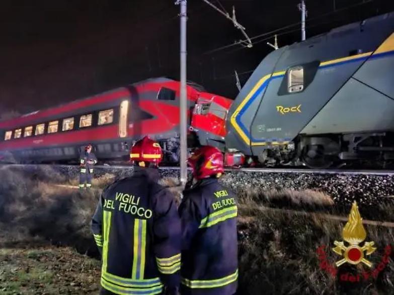 Scontro tra un treno regionale e un Frecciarossa: 17 feriti