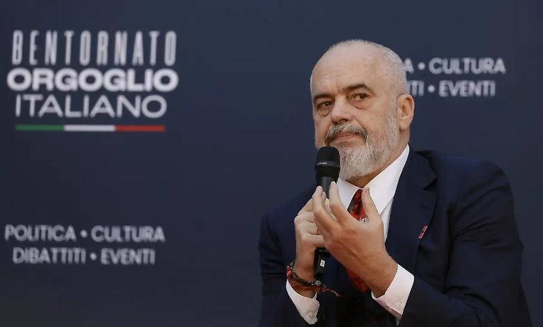 Edi Rama ad Atreju: &ldquo;L&rsquo;accordo sui migranti non &egrave; incostituzionale&rdquo;. Meloni applaude in prima fila