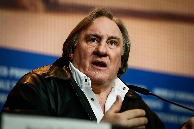 Macron difende G&eacute;rard Depardieu: &ldquo;Rispettiamo la presunzione d&rsquo;innocenza&rdquo;