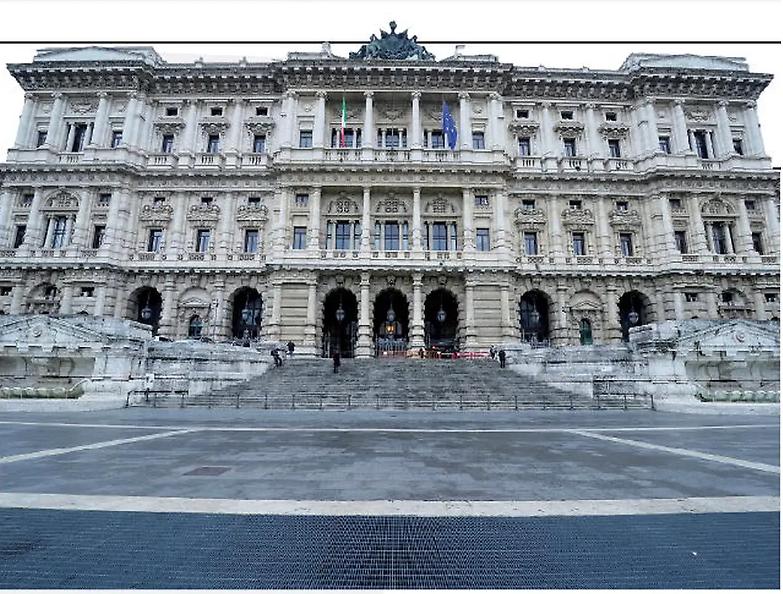 Insulti e minacce all&rsquo;avvocato: per i giudici sono atti persecutori