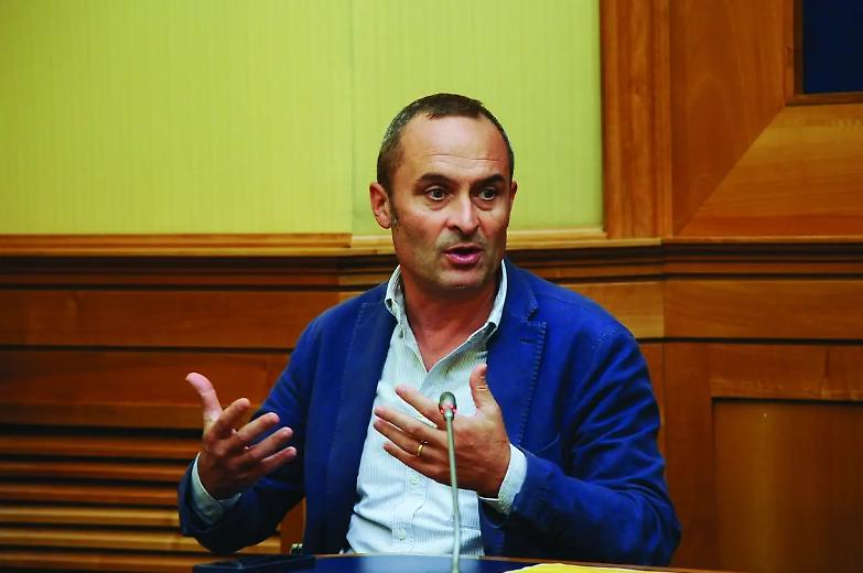 &laquo;Il divieto di pubblicare il testo delle ordinanze &egrave; una norma di civilt&agrave;&raquo;