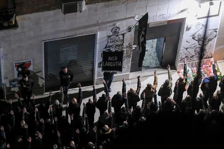 Gasparri attacca la magistratura sulla strage di Acca Larentia: &laquo;Responsabile di non aver individuato i colpevoli&raquo;